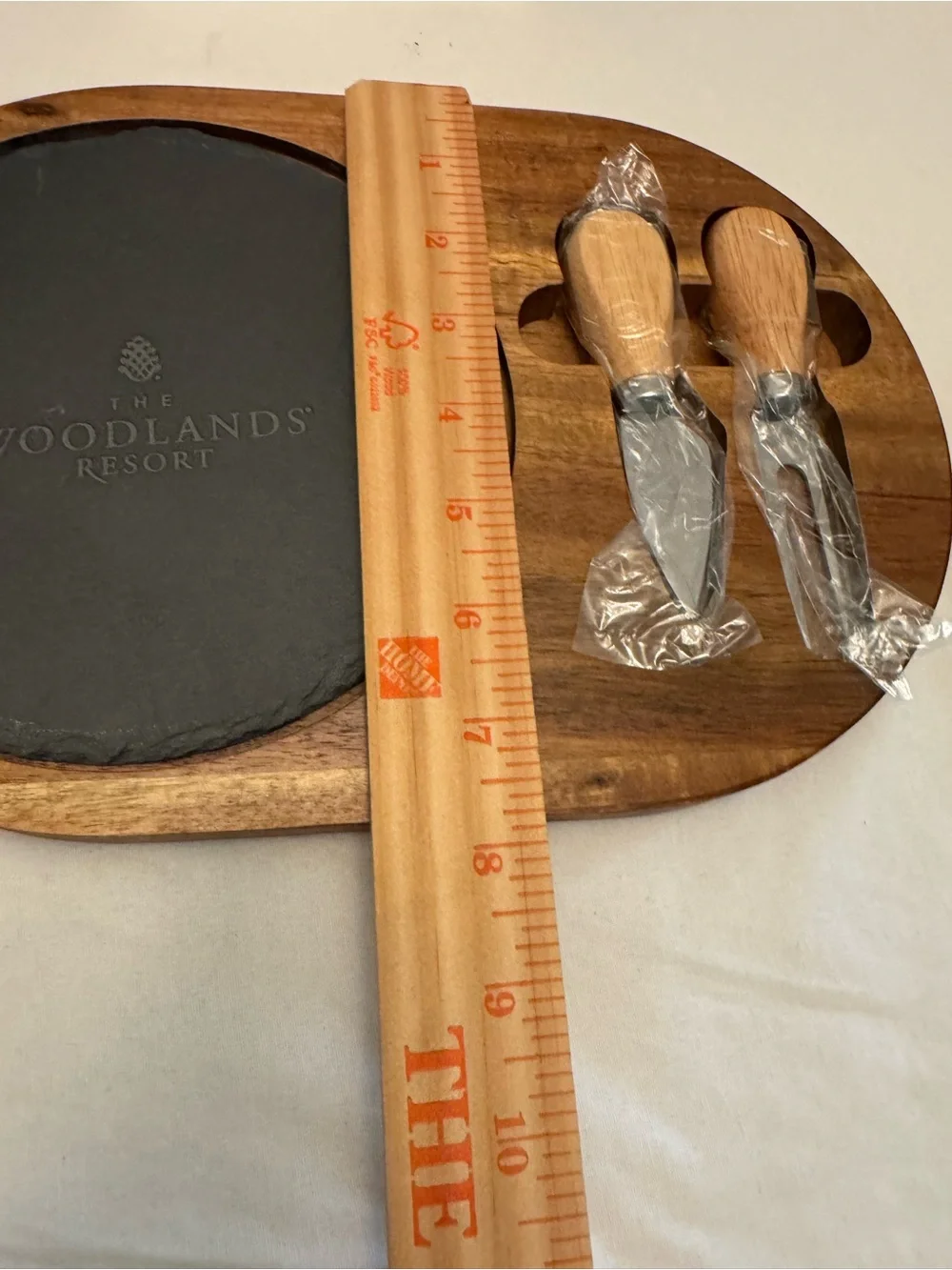 The Woodlands Resort Acacia Wood Slate Charcuterie Cheese Board Set Knives NIB